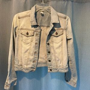 BP light wash denim jacket